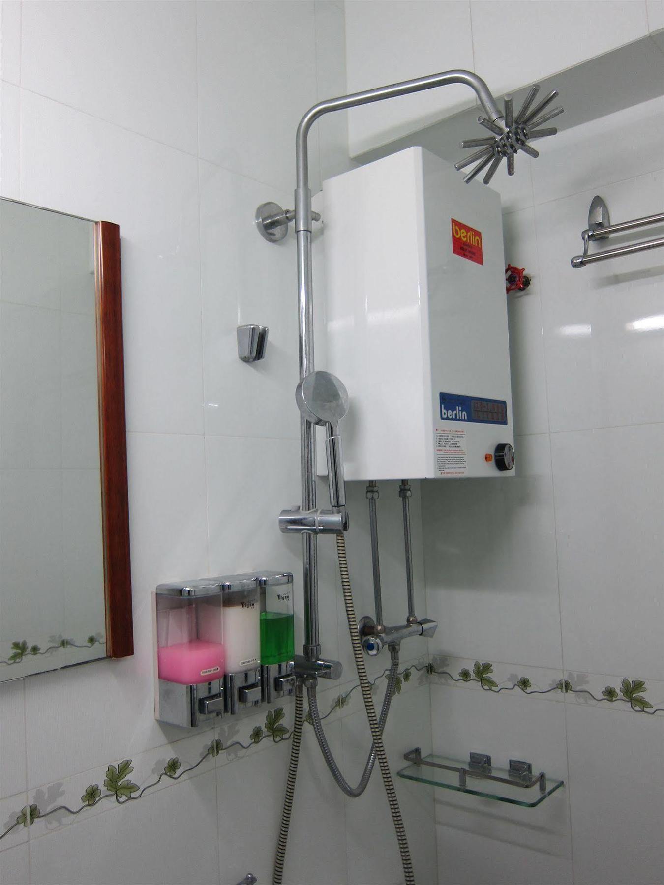 Guangdong Guest House Hong Kong Exterior photo